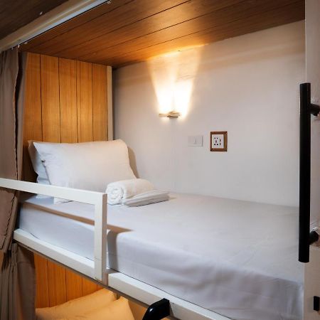 B&B Backpackers Coron Buitenkant foto