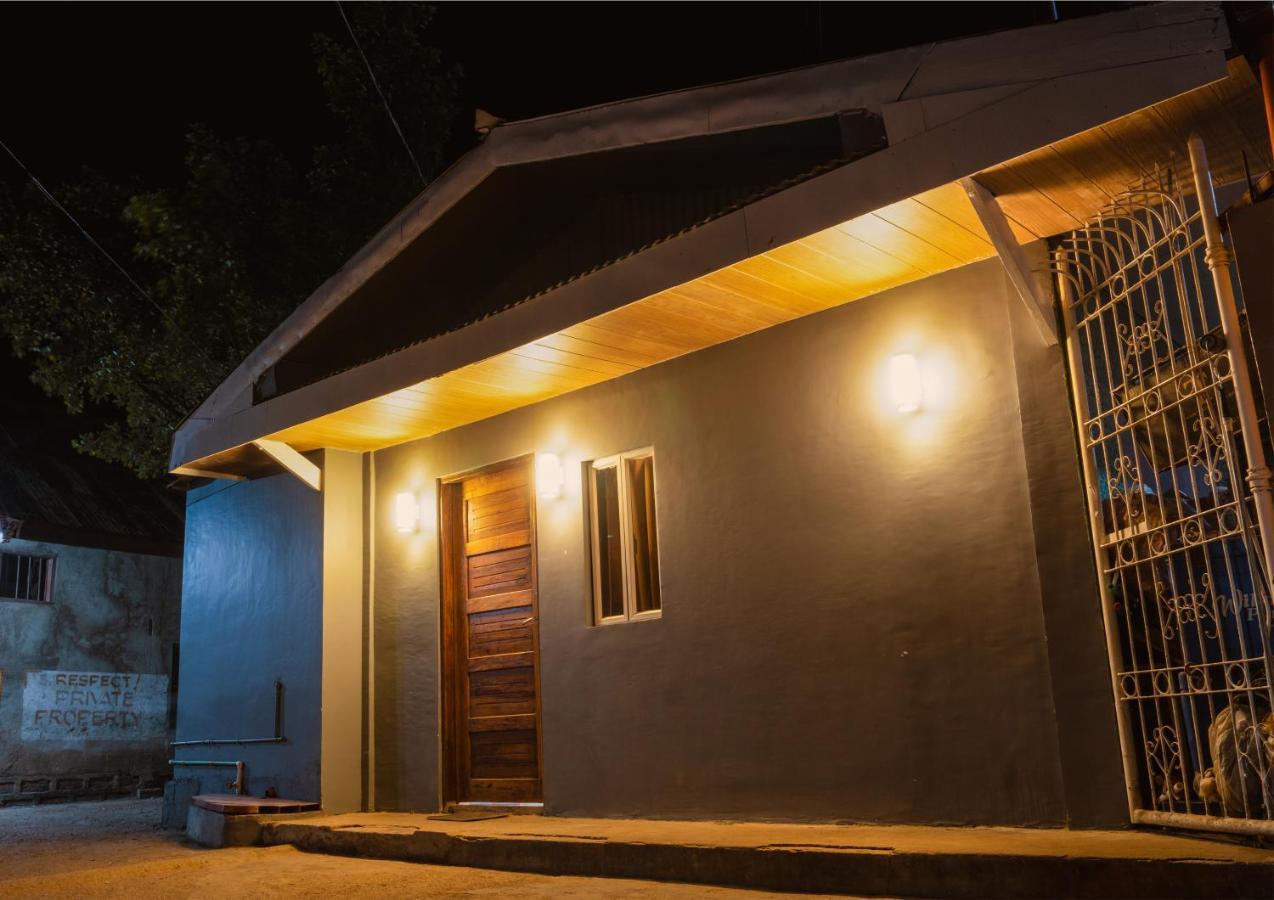 B&B Backpackers Coron Buitenkant foto