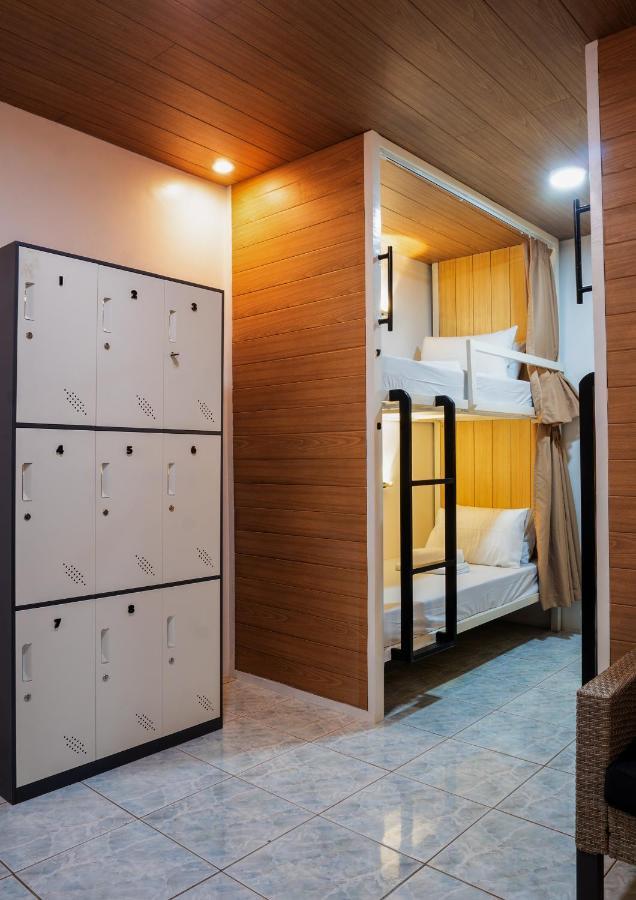 B&B Backpackers Coron Buitenkant foto