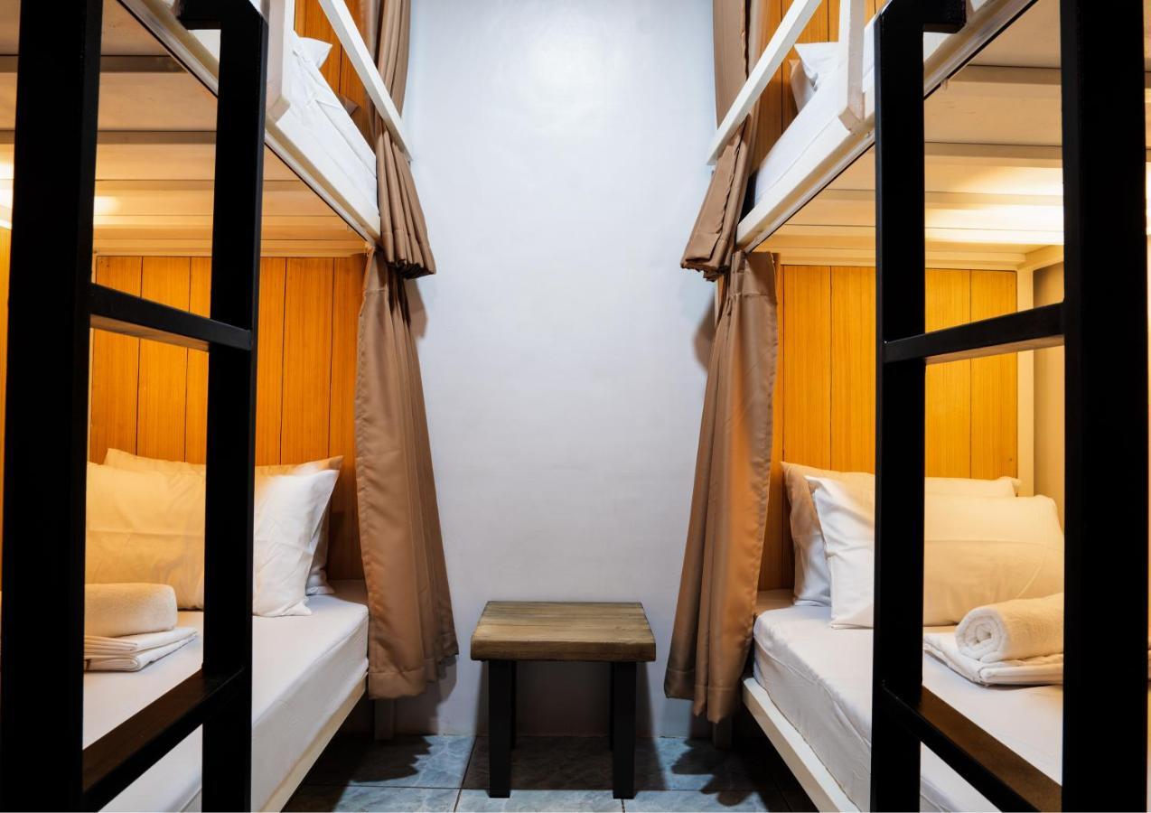 B&B Backpackers Coron Buitenkant foto